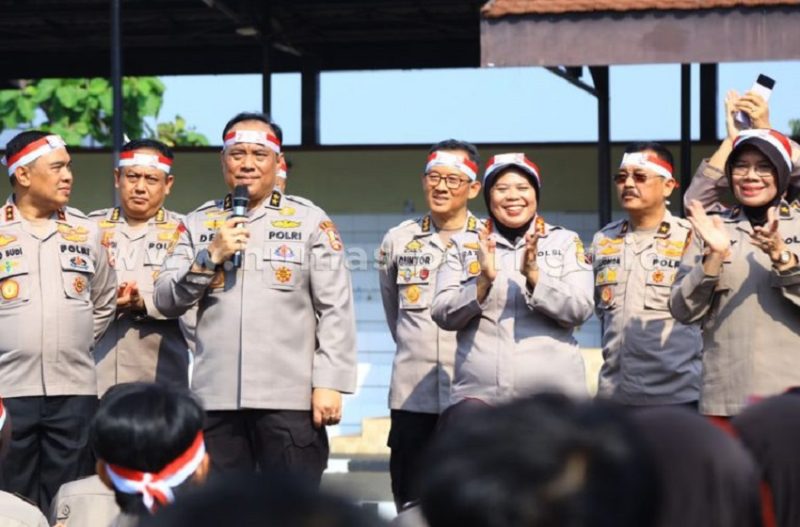 As SDM Irjen Dedi Prasetyo di Sekolah Polisi Wanita (Sepolwan), Jakarta Selatan, Jumat (18/8/2023). (Humas Polri)