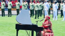 Penampilan spesial dari penyanyi Putri Ariani pada peringatan Hari Ulang Tahun (HUT) Ke-78 Kemerdekaan Republik Indonesia di Halaman Istana Merdeka, Jakarta, pada Kamis, 17 Agustus 2023. (Foto: BPMI Setpres/Laily Rachev)