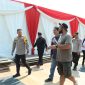Ada beberapa layanan kesehatan yang dapat diikuti oleh masyarakat diantaranya, Pengobatan umum, Pengobatan spesialis, Pemeriksaan laboratorium, Konsultasi gizi, Mobil katarak, Mobil gigi, Mobil bedah, Mobil chamber, KB atau ibu hamil, Stunting, Visus, Tatto removal, Fisioterapi, Donor darah dan juga Khitan. (foto : Humas Polri)