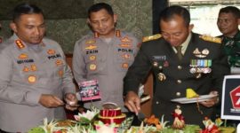 Kapolresta Kombes Roberto Pasaribu disambut langsung oleh Dandim Tangerang Kolonel Ali Imran beserta jajarannya.