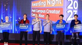 Pemenang Polri Campus Creator Competion 2023 diganjar penghargaan (foto : Humas Polri)