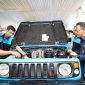 PLN Unit Induk Distribusi (UID) Jakarta Raya meluncurkan 'Electric Vehicle Conversion' (Elvis) tahap 2 yaitu mobil listrik konversi karya siswa SMKN 1 dan SMKN 26 Jakarta. Foto: (Meganews.id)