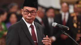 Ketua KPK sementara Nawawi Pomolango Usai Dilantik Presiden Joko Widodo (Jokowi) di Istana Negara, Senin (27/11/2023). (Foto : Kompas)
