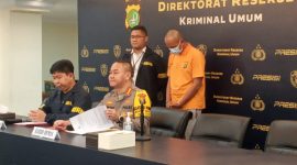 Kabid Humas Polda Metro Kombes Trunoyudo Wisnu didampingi Kasubdit Jatanras Polda Metro Jaya 
AKBP Samian, Jumpa Pers  di Polda Metro Jaya, Selasa (13/12/2023) (Foto : Humas PMJ)