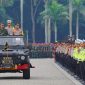 Kapolri Jenderal Listyo Sigit Prabowo dan Panglima TNI Jenderal Agus Subiyanto memimpin Apel Gelar Pasukan Operasi Ketupat Tahun 2024 di Lapangan Silang Monas, Jakarta. Rabu (03/04/2024)