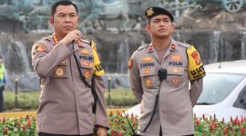 Kapolres Jakarta Pusat Kombes Pol  Susatyo Purnomo Condro saat memberi arahat di Monas. Jakarta Pusat, Selasa (16/04/2024) 

