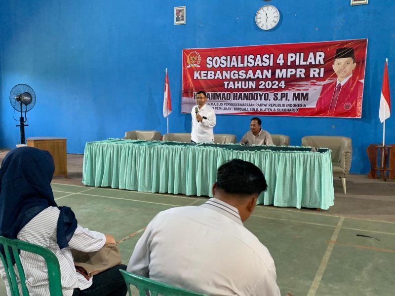 Anggota MPR RI Rahmad Handoyo menggelar acara sosialisasi empat pilar MPR RI bersama kader Podyandu dan ibu-ibu PKK di Desa Ngargo;olo Kecamatan Gladaksari Kabupaten Boyolali, Jawa Tengah, pada Selasa, 18 Juni 2024 