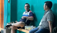 Sempat viral, foto pertemuan Firli Bahuri dengan Mentan SYL di lapangan bulutangkis. (Foto: istimewa)