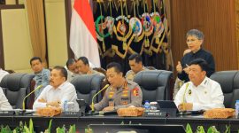 Foto: Rapat pencapaian Desk Pemberantasan Narkoba di Mabes Polri yang diikuti Menko Polkam Budi Gunawan, Kapolri Jenderal Listyo Sigit Prabowo hingga Kepala BNN Komjen Martinus Hukom (Ist)
