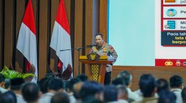 Kapolri Jenderal Pol. Listyo Sigit Prabowo menjadi narasumber dalam retreat kepala daerah hari kelima di Lembah Tidar, Akademi Militer (Akmil), Magelang, Jawa Tengah, Selasa (25/2/2025).