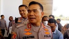 Irjen Pol Daniel Tahi Monang Silitonga (lahir 8 Oktober 1968) adalah seorang perwira tinggi Polri yang sejak 7 Desember 2023 menjabat sebagai Kepala Kepolisian Daerah Nusa Tenggara Timur. Daniel, lulusan Akpol 1990 ini berpengalaman dalam bidang reserse. (ist)