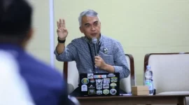Deputi Hukum dan Kerja Sama BNN Inspektur Jenderal Polisi Agus Irianto dalam diskusi interaktif bersama mahasiswa Universitas Kristen Satya Wacana (UKSW) di Salatiga, Jawa Tengah, Sabtu (14/6/2025). BNN RI.