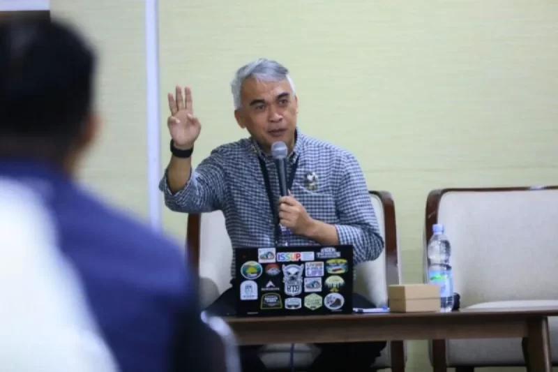 Deputi Hukum dan Kerja Sama BNN Inspektur Jenderal Polisi Agus Irianto dalam diskusi interaktif bersama mahasiswa Universitas Kristen Satya Wacana (UKSW) di Salatiga, Jawa Tengah, Sabtu (14/6/2025). BNN RI.