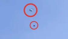  Petugas keamanan Lembaga Pemasyarakatan (Lapas) Kelas IIA Jelekong saat berhasil menggagalkan upaya penyelundupan narkotika jenis sabu-sabu dengan menggunakan drone di Kabupaten Bandung, Jawa Barat, Minggu (8/6/2025). (Lapas Jelekong)