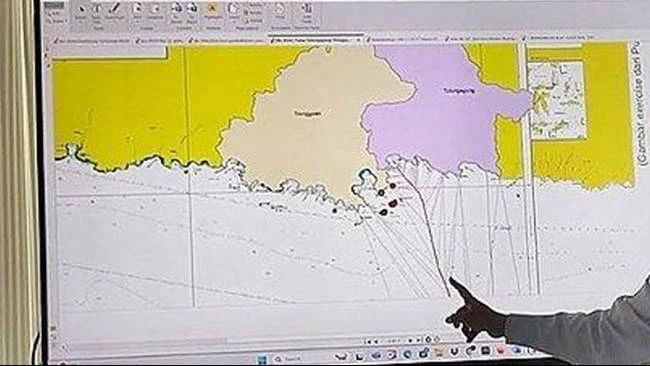 Pulau-pulau yang diperebutkan, antara lain Pulau Anak Tamengan, Pulau Anakan, Pulau Boyolangu, Pulau Jewuwur, Pulau Karangpegat, Pulau Solimo beserta varian Solimo Kulon, Lor, Tengah, dan Wetan, serta Pulau Sruwi, Sruwicil, dan Tamengan.