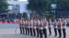 SERTIJAB--Upacara serah terima jabatan (sertijab) sejumlah Pejabat Utama (PJU) dan Kapolres jajaran Polda Metro Jaya dilaksanakan di Lapangan Presisi Ditlantas Polda Metro Jaya, Senin (21/7/2025).