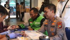 Kapolres Metro Depok Kombes Pol Abdul Waras Ikut Menyumbang Darah (Humas PMJ)
