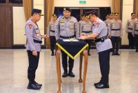 Prosesi pelantikan berlangsung di Ruang Rapat Utama Mabes Polri, Jakarta Selatan, Sabtu (16/8)