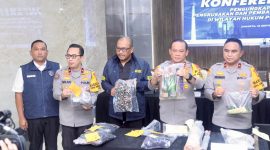 Kapolda Metro Jaya Irjen Pol Asep Edi Suheri Dalam Gelar Jumpa Pers di Mapolda Metro Jaya, Senin (15/9). (Humas PMJ)