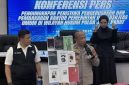 Kapolda Jabar Irjen Pol Rudi Setiawan dalam konferensi pers kasus anarkistis dalam aksi demonstrasi di Mapolda Jabar, Jalan Soekarno-Hatta, Kota Bandung, Selasa (16/9) (JPNN)