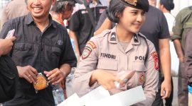 Hingga pukul 15.00 WIB, kondisi di sekitar gedung DPR RI terpantau kondusif (Humas PMJ)