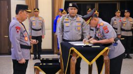 SERTIJAB: Upacara serah terima jabatan (sertijab) sejumlah pejabat tinggi (Pati) dan menengah (Pamen) Polri di Rupattama Mabes Polri, Jakarta, Rabu (29/10/2025). 
(Humas Polri)