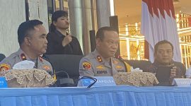 JUMPA PERS: Kapolda Metro Jaya, Irjen Asep Edi di Polda Metro Jaya,Jakarta, Jumat (7/11/2025). 