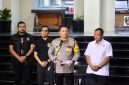 Dirreskrimum Polda Metro Jaya Kombes Pol Iman Imannudin didampingi Kabid Humas Polda Metro Jaya Kombes Pol Bhudi Hermanto memberi keterangan kepada pers di Polda MetroJaya, Kamis (13/11) (ist)