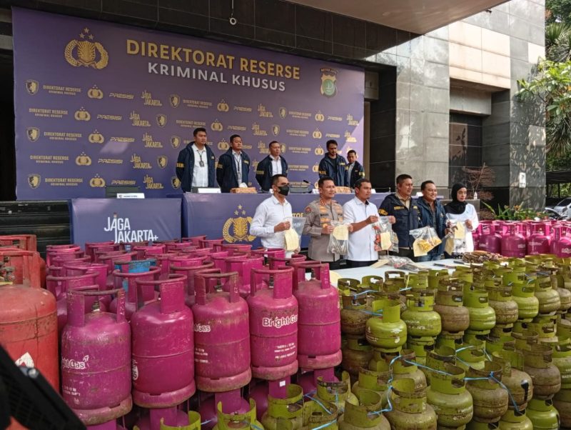 Ribuan tabung gas elpiji bersubsidi disita (Humas PMJ)