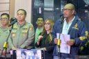 Direktur Tindak Pidana Umum Bareskrim Polri Brigadir Jenderal Polisi Wira Satya Triputra (kanan) dalam konferensi pers di Jakarta, Sabtu (9/5/2026). (Humas Polri)