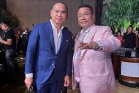 Hotman Paris Hutapea dan anaknya Frank Alexander Hutapea (Ist)
