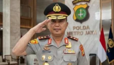 Wakapolda Metro Jaya Brigjen Pol. Dekananto Eko Purwono resmi menyandang pangkat Inspektur Jenderal Polisi atau bintang dua setelah mendapat kenaikan pangkat berdasarkan Keputusan Presiden Republik Indonesia.(Foto: Ist)