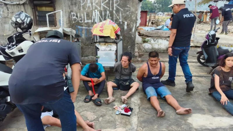 Penggerebekan di Kampung Ambon Jakarta Barat, beberapa hari lalu. Sumber : Dok. Polda Metro Jaya