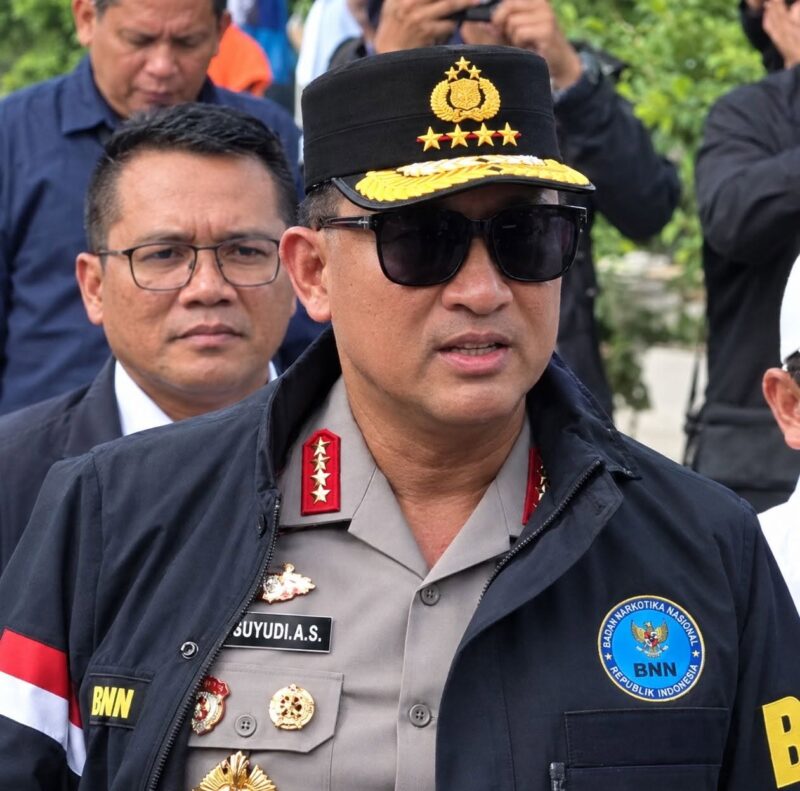 Kapolri Jenderal Polisi Suyudi Ario Seto meninjau langsung lokasi laboratorium rahasia (clandestine lab) sabu ilegal di Kabupaten Pidie, Aceh, pada Jumat, 23 Oktober 2026. (Foto: Istimewa) 